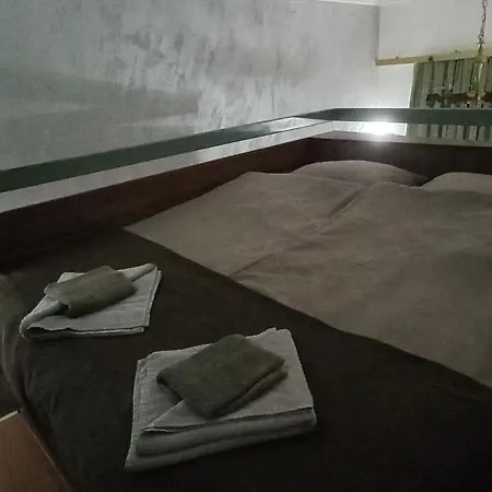 Cabin-style 公寓 *